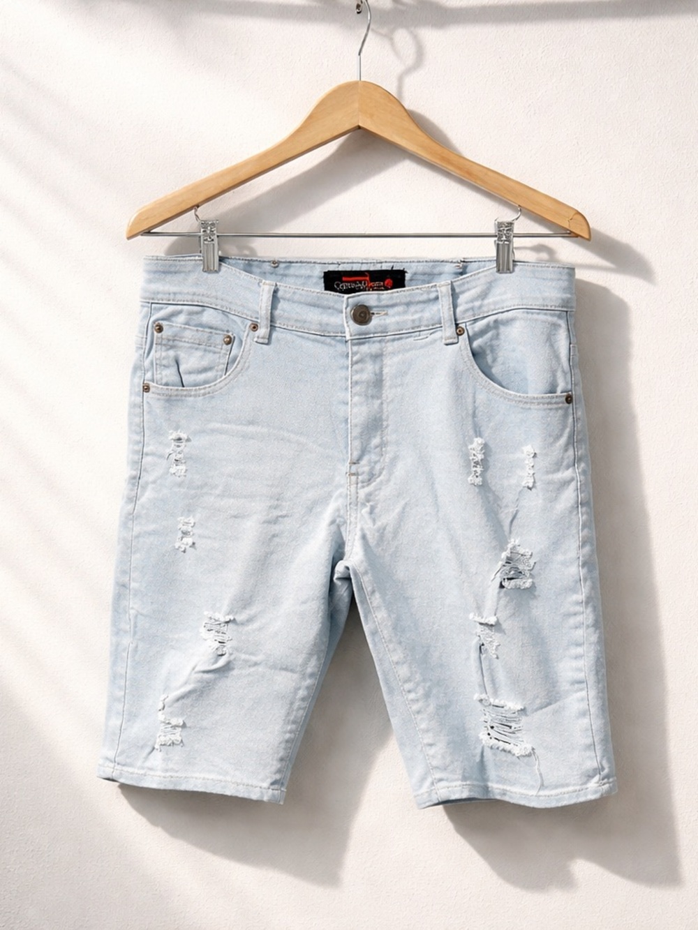 Light Blue Wash Distressed Denim Shorts Ripped Stretch Grunge Y2K Casual Size 34